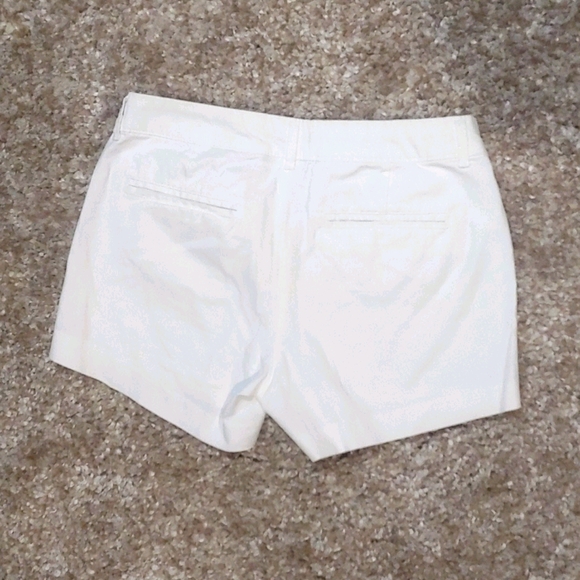 Shorts - Picture 3 of 4